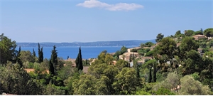 villa à la vente -   83380  LES ISSAMBRES, surface 186 m2 vente villa - UBI470840678